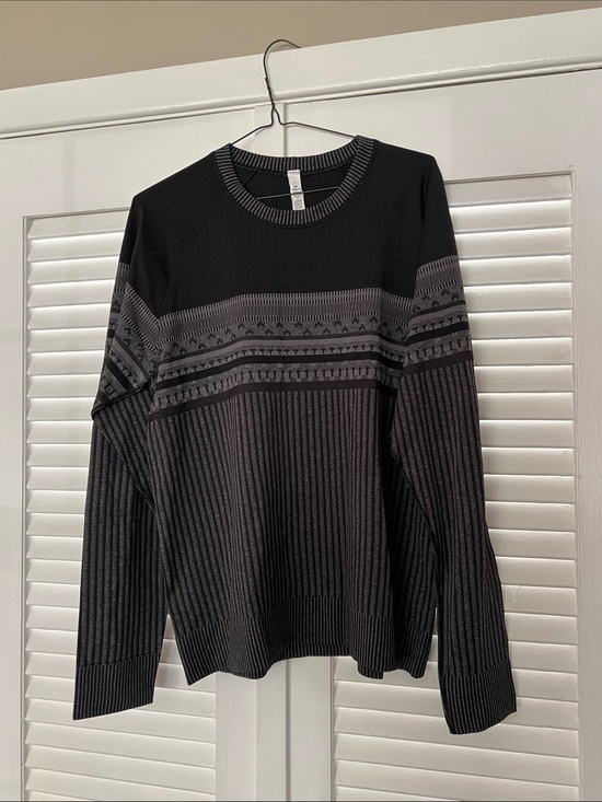 Other - Unisex Lululemon top size L